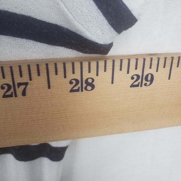 Lane Bryant Blue and White Striped Short Sleeve Shirt Sz 18-20 - Picture 8 of 9